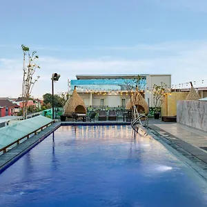 maxonehotelscom-legian.ubudhotelsnow.com/
